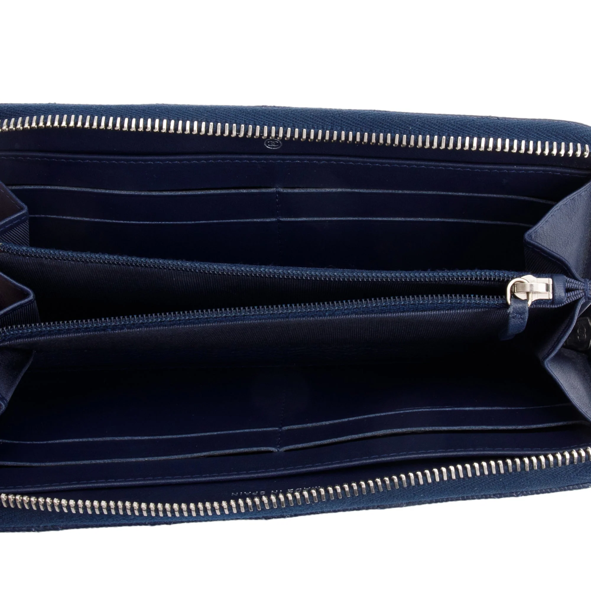 Chanel Blue Caviar Classic Large Gusset Zip Around Wallet - Image 4