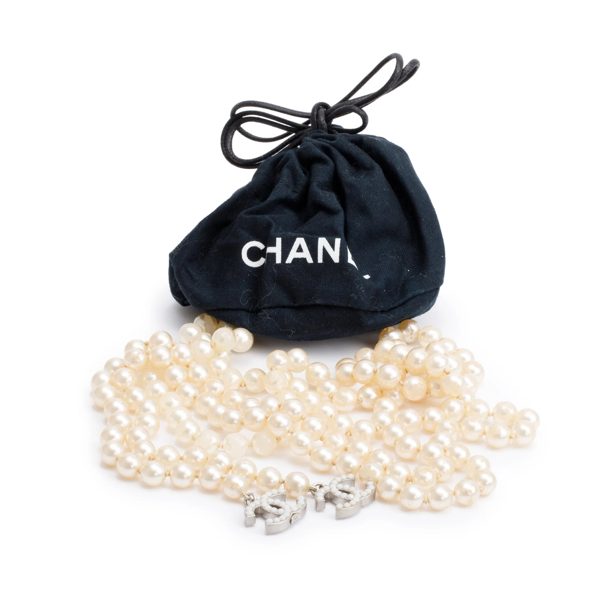 Chanel Palladium-Plated Faux Pearl CC Lariat Necklace - Image 3