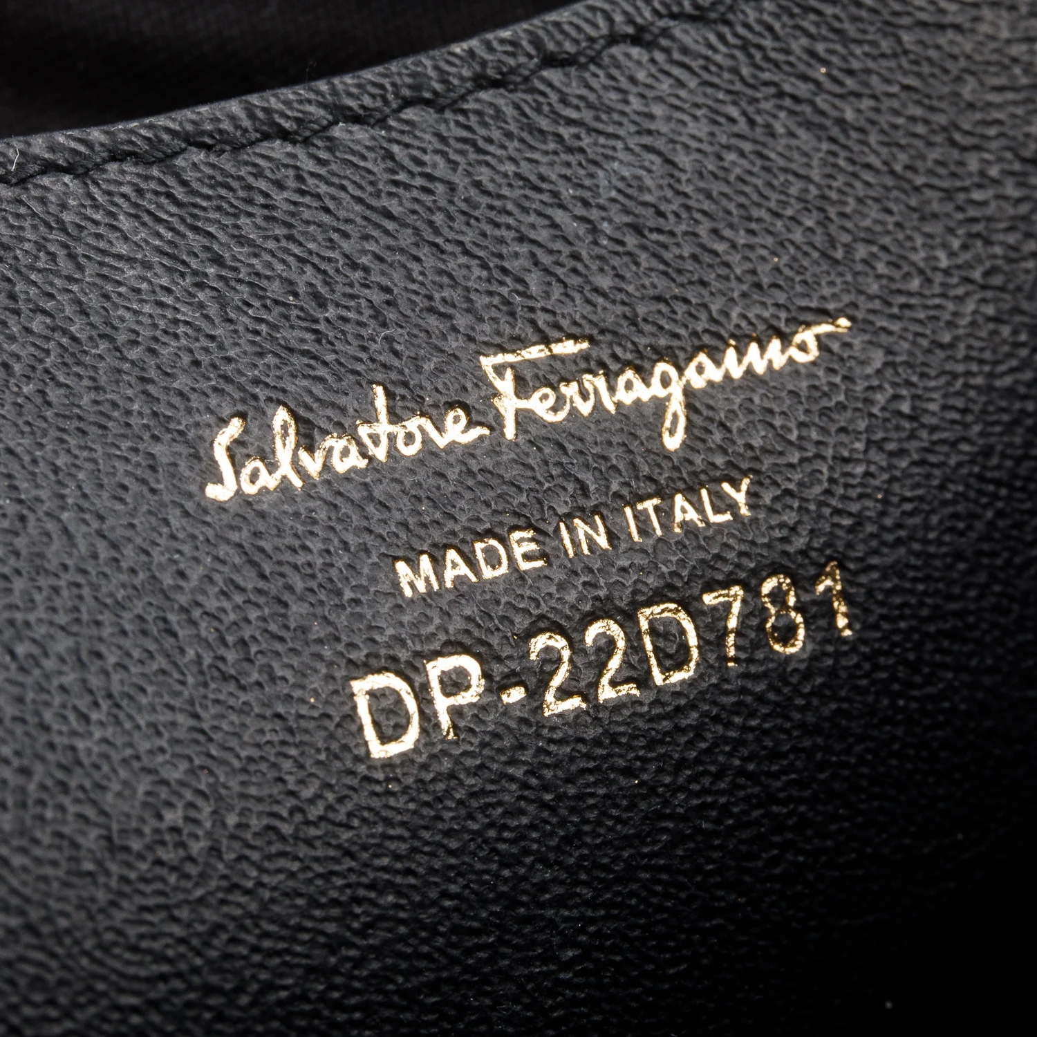 Ferragamo Black Pebbled Calfskin Gancini Zip Wrislet - Image 7