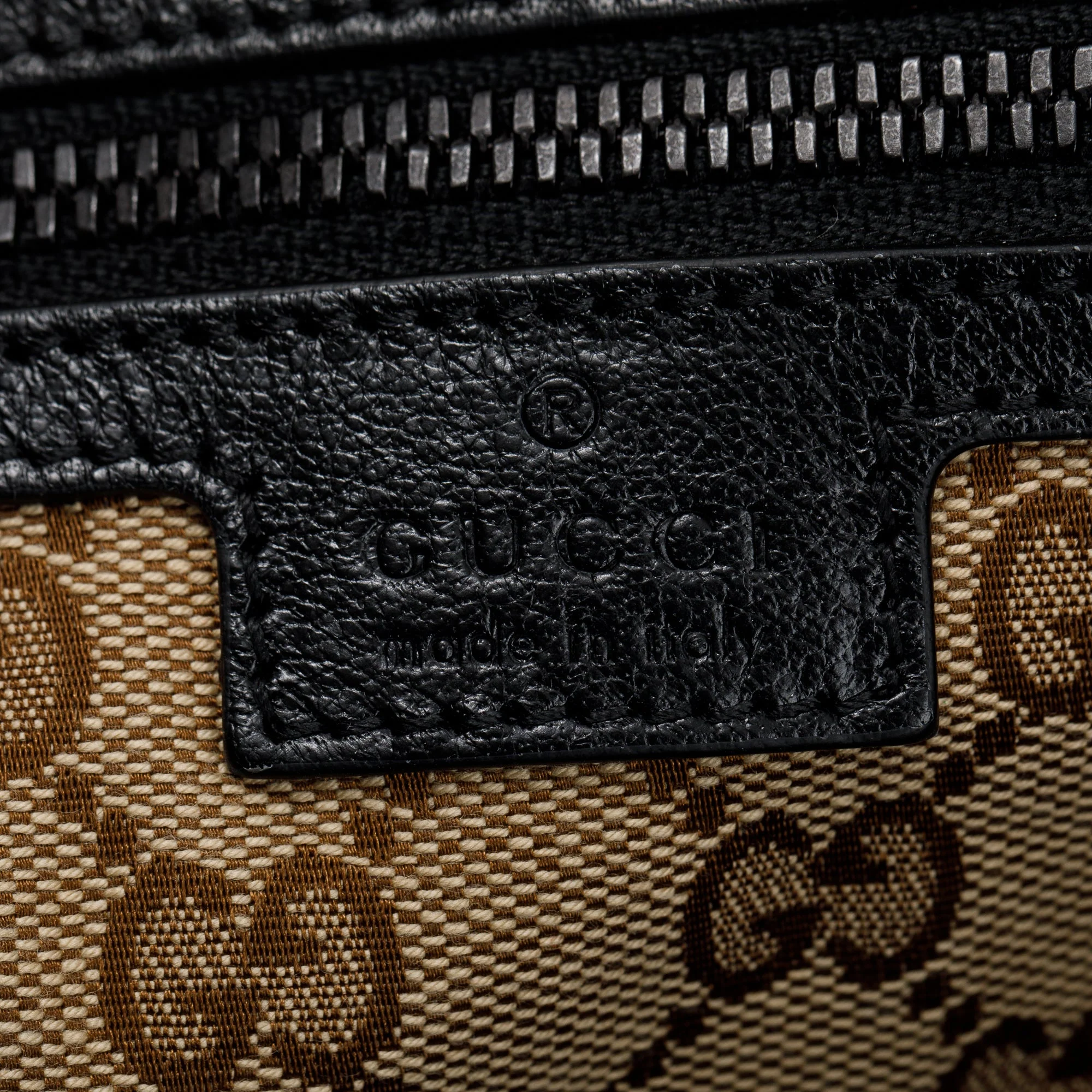 Gucci Black Leather Large Duffle Bag with Tonal Double G w/ Strap - Image 8