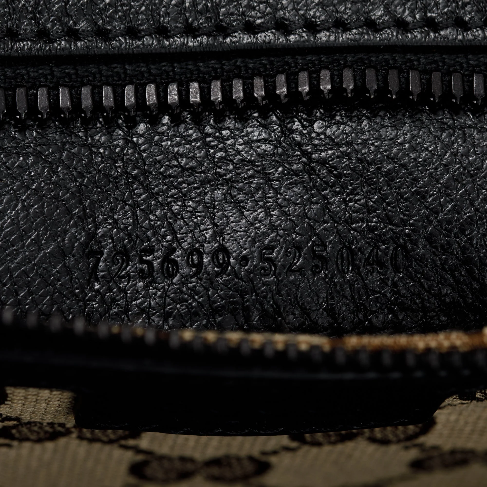 Gucci Black Leather Large Duffle Bag with Tonal Double G w/ Strap - Image 9