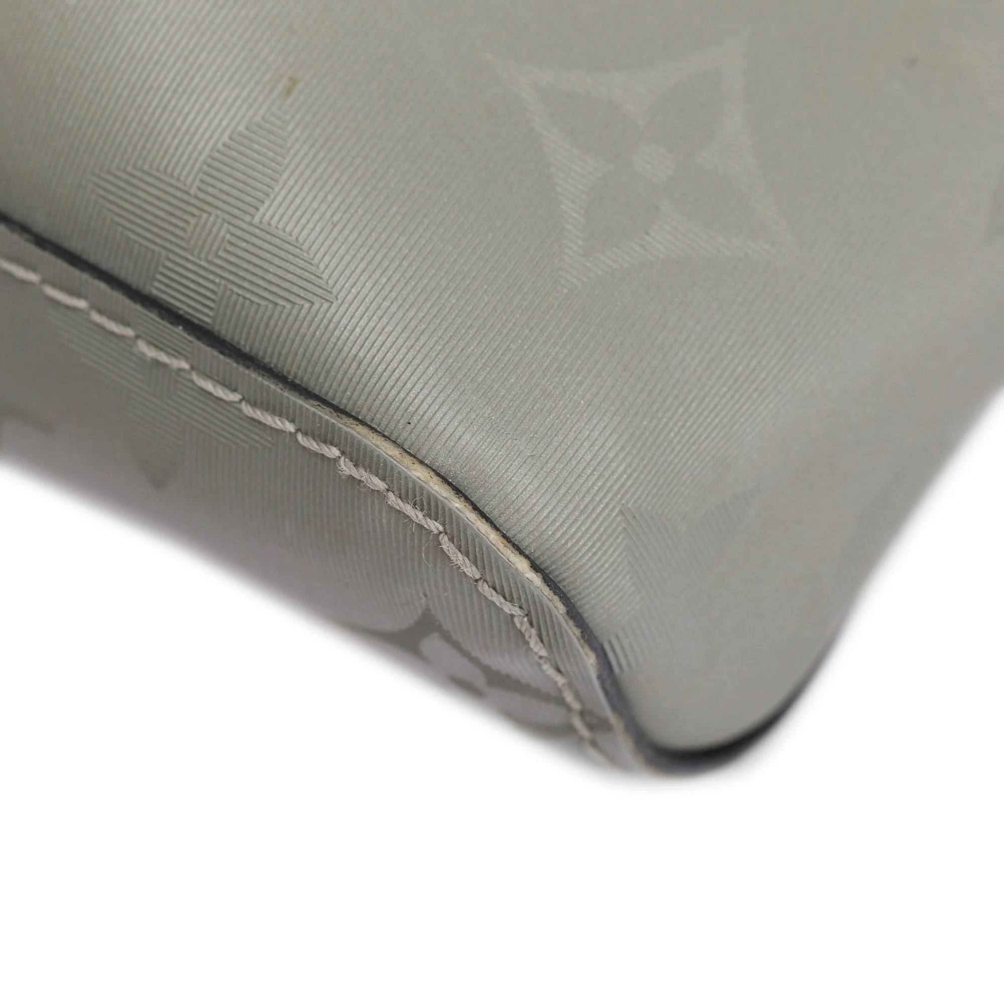 Louis Vuitton Titanium Monogram Messenger Bag PM - Image 9