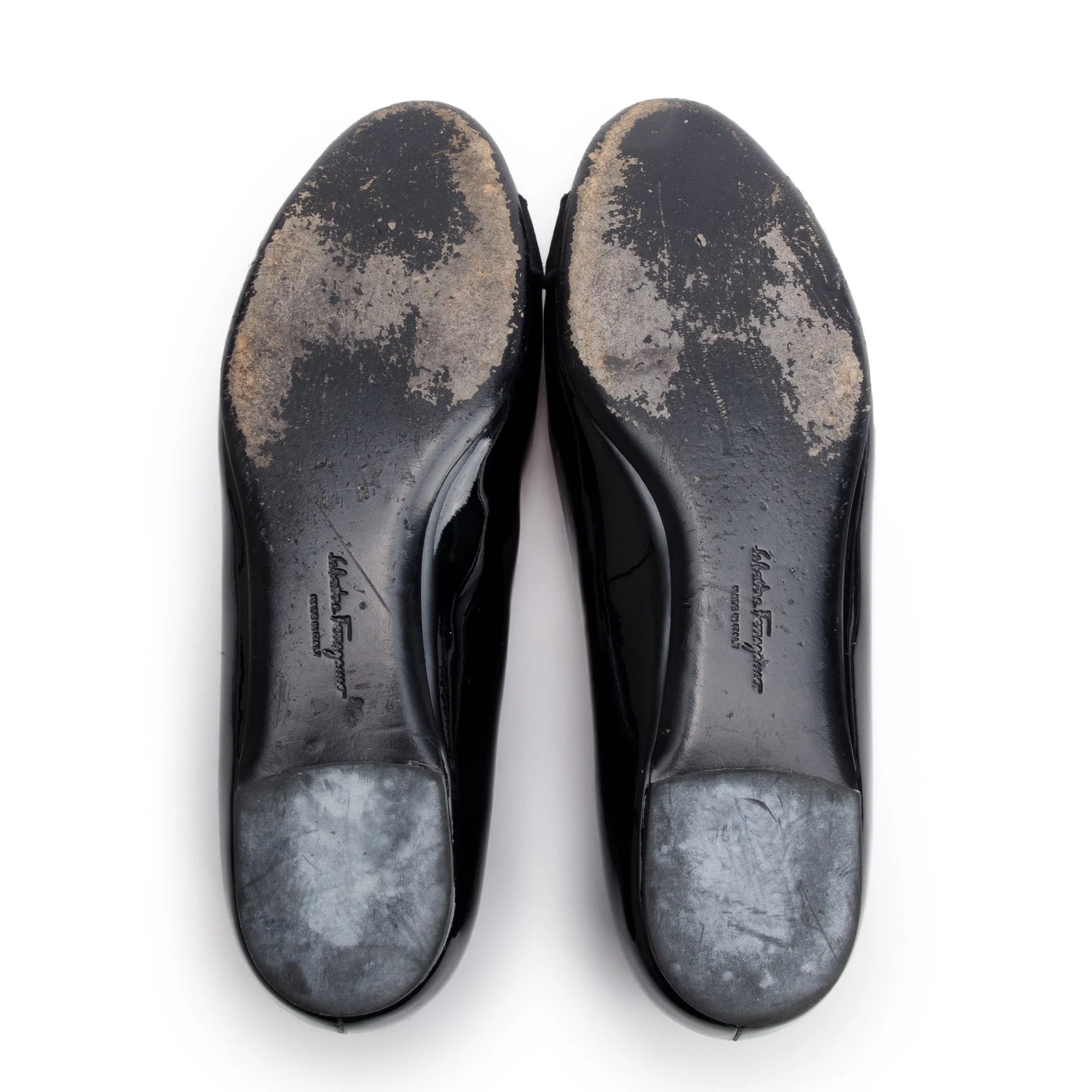 Salvatore Ferragamo Black Patent Leather Vara Bow Ballet Flats, Size 7.5 - Image 6